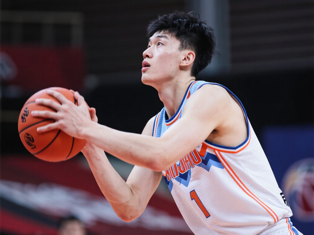 中国女足不敌日本引发热议，水庆霞的战术与用人决策备受争议