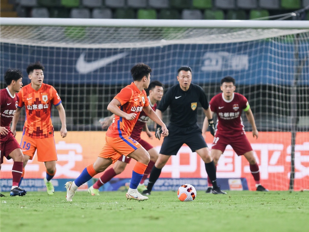 智利对阵巴西：比赛开球时刻